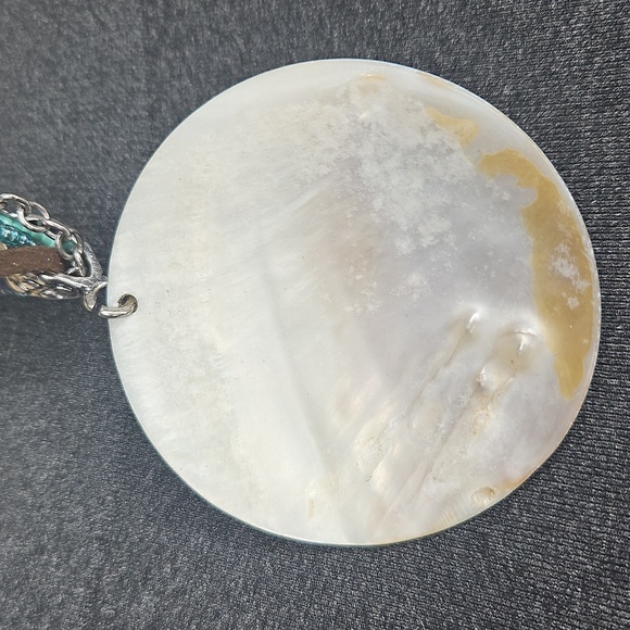 MOTHER OF PEARL COASTAL COLORS MULTISTRAND NECKLACE - Picture 3 of 7